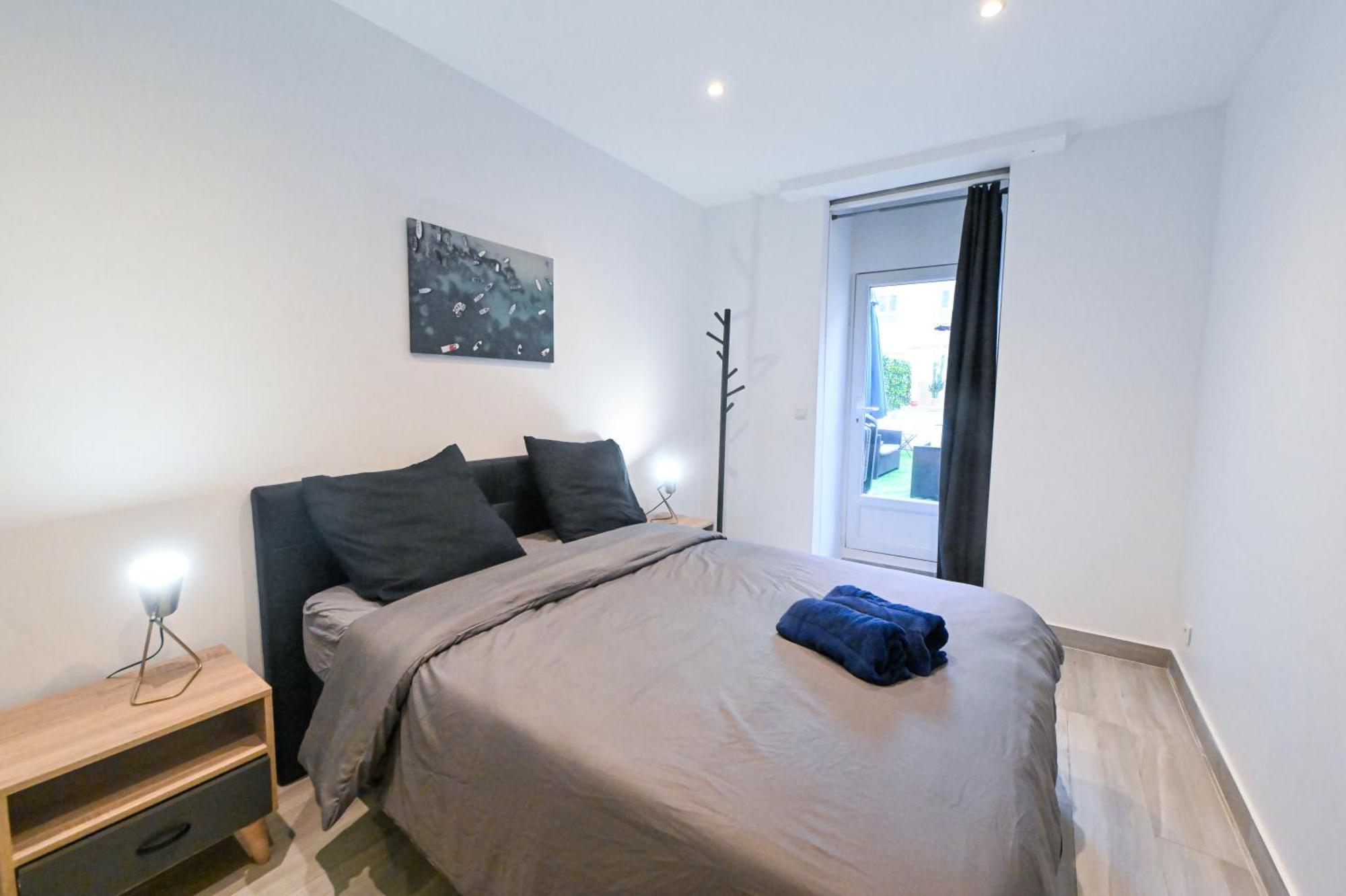 Apartment Loft Place Massena Avec Terrasse Nizza